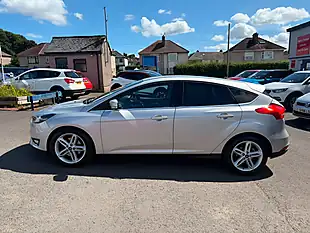 Used 2018 Ford Focus Titanium Silver - Interior and Exterior details 2