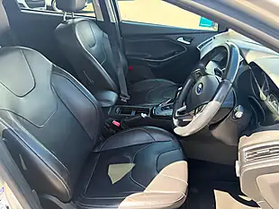 Used 2018 Ford Focus Titanium Silver - Interior and Exterior details 9