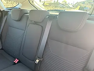 Used 2018 Ford Focus Titanium Silver - Interior and Exterior details 18