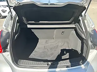 Used 2018 Ford Focus Titanium Silver - Interior and Exterior details 19