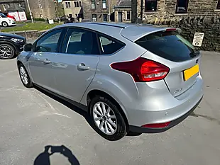 Used 2018 Ford Focus Titanium Silver - Interior and Exterior details 6