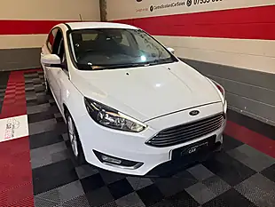 Used 2018 Ford Focus Titanium White - Interior and Exterior details 5