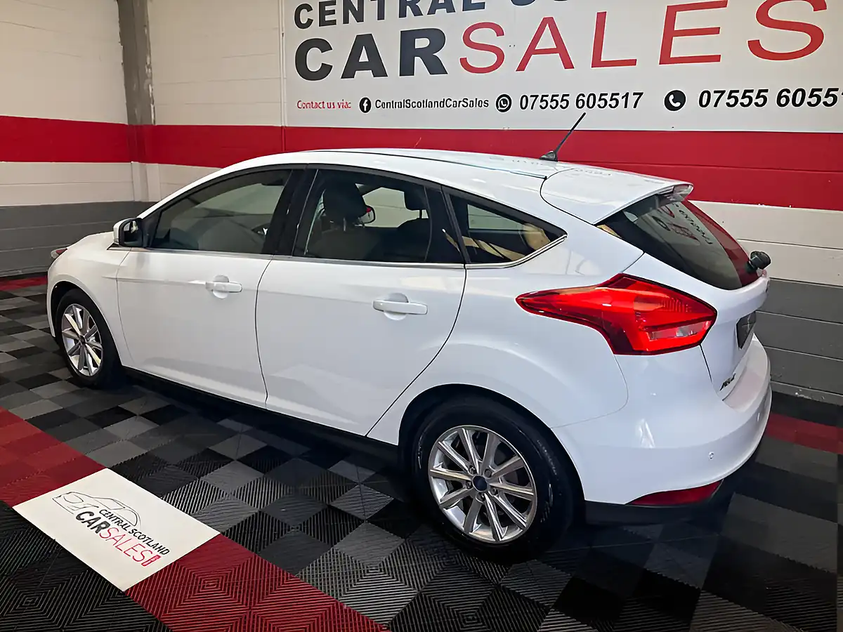 Used 2018 Ford Focus Titanium White - Interior and Exterior details 9