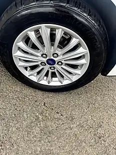Used 2018 Ford Focus Titanium White - Interior and Exterior details 9