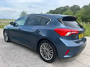 Used 2018 Ford Focus Titanium X Blue - Interior and Exterior details 10