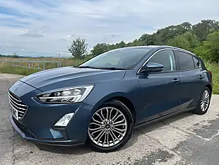 Used 2018 Ford Focus Titanium X Blue - Interior and Exterior details 4