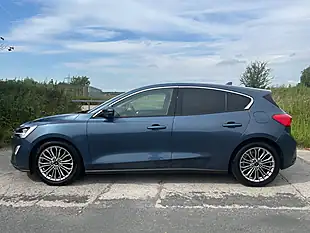 Used 2018 Ford Focus Titanium X Blue - Interior and Exterior details 5