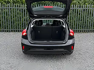 Used 2018 Ford Focus Zetec Black - Interior and Exterior details 15