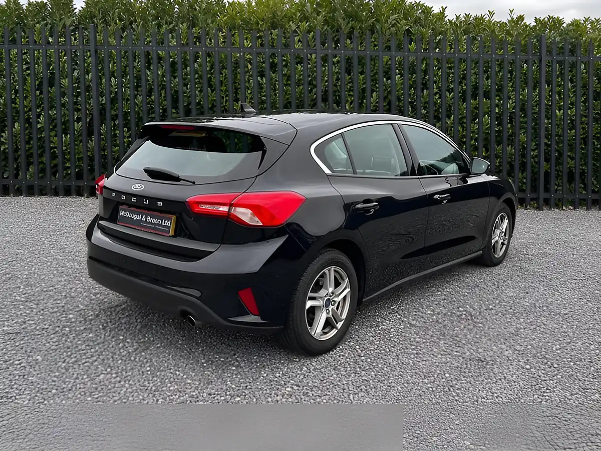Used 2018 Ford Focus Zetec Black - Interior and Exterior details 5