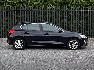 Used 2018 Ford Focus Zetec Black - Interior and Exterior details 6