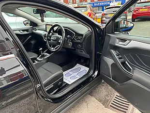 Used 2018 Ford Focus Zetec Black - Interior and Exterior details 10