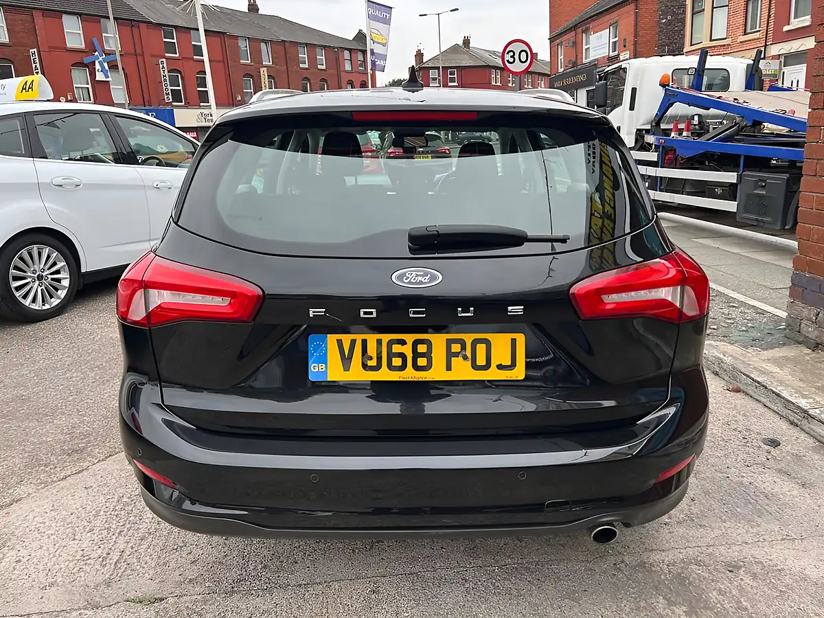 Used 2018 Ford Focus Zetec Black - Interior and Exterior details 4