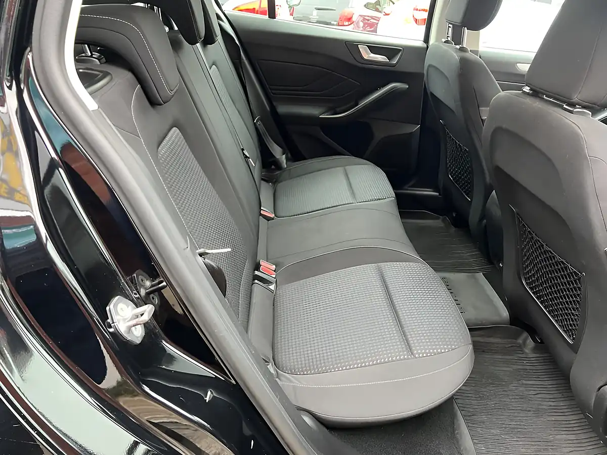 Used 2018 Ford Focus Zetec Black - Interior and Exterior details 8