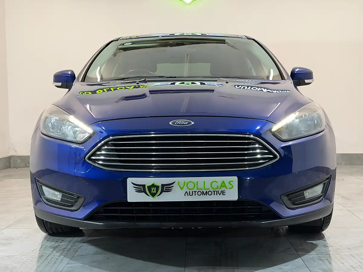 Used 2018 Ford Focus Zetec Edition Blue - Interior and Exterior details 4