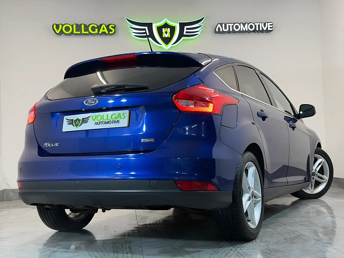 Used 2018 Ford Focus Zetec Edition Blue - Interior and Exterior details 8