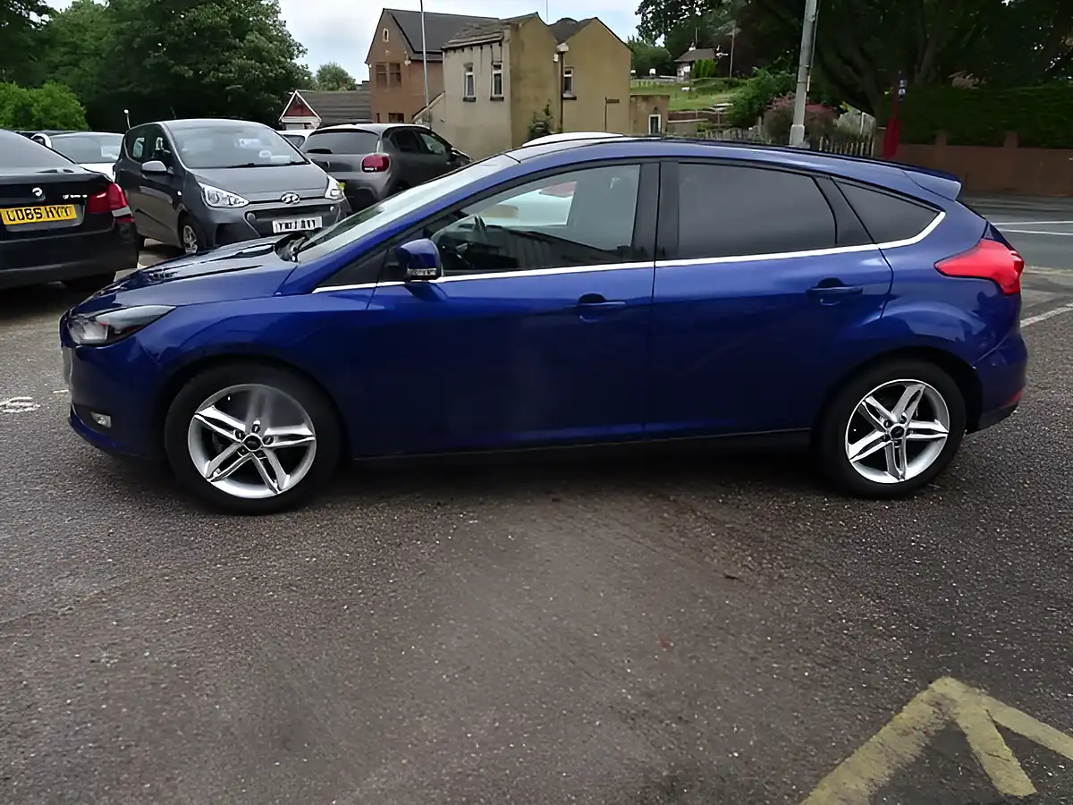 Used 2018 Ford Focus Zetec Edition Blue - Interior and Exterior details 19