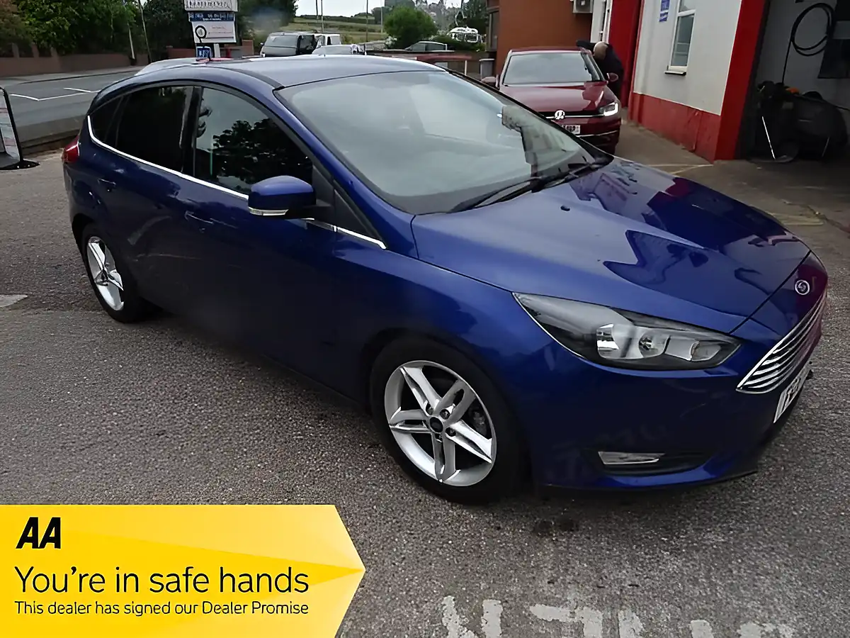 Used 2018 Ford Focus Zetec Edition Blue - Interior and Exterior details 3