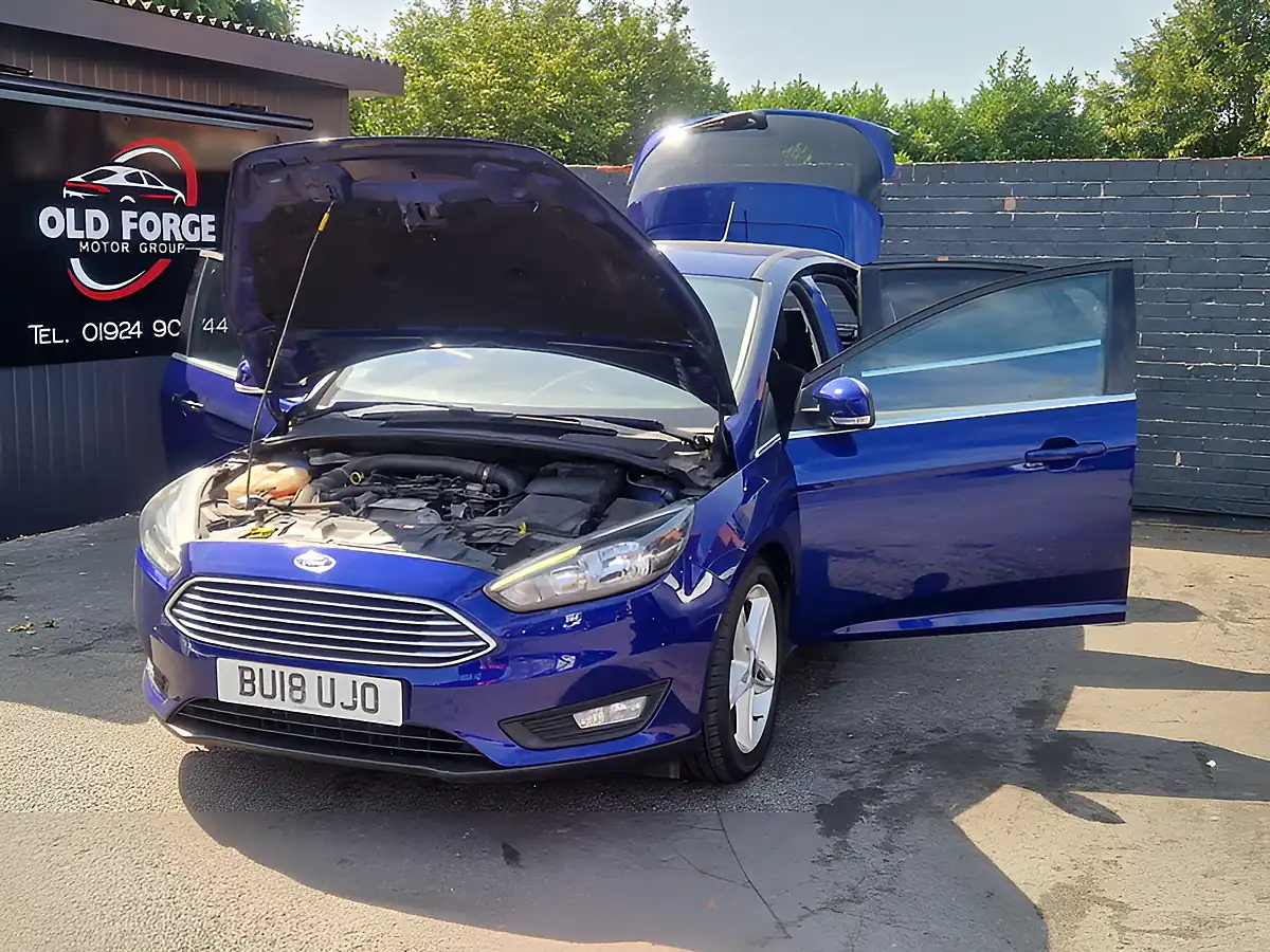 Used 2018 Ford Focus Zetec Edition Blue - Interior and Exterior details 10