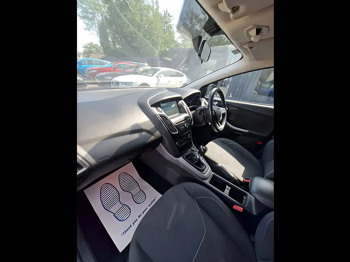 Used 2018 Ford Focus Zetec Edition Blue - Interior and Exterior details 16