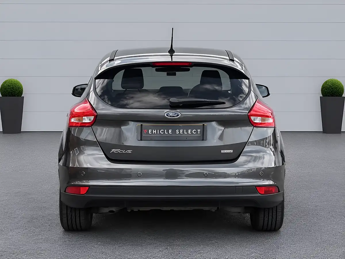 Used 2018 Ford Focus Zetec Edition Grey - Interior and Exterior details 10