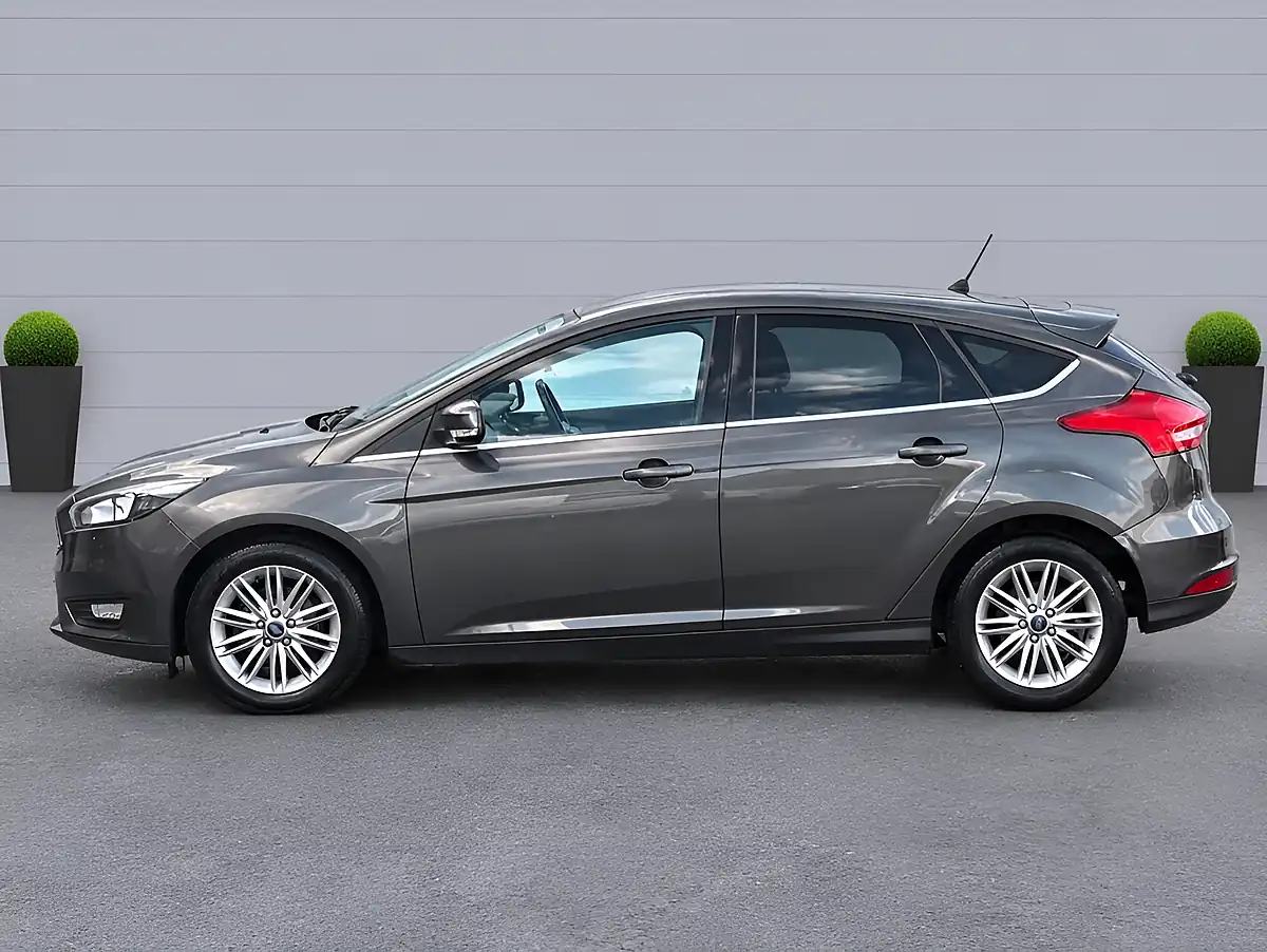 Used 2018 Ford Focus Zetec Edition Grey - Interior and Exterior details 8