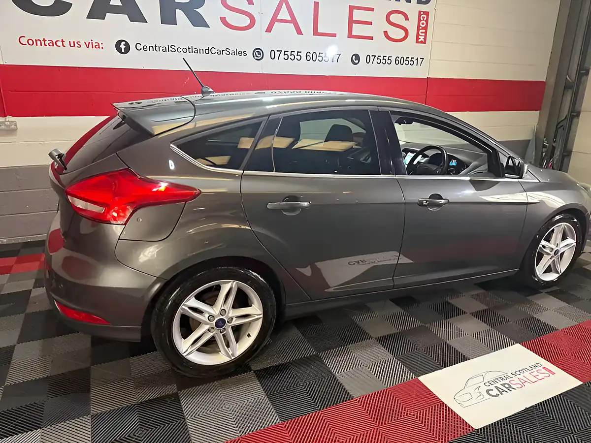 Used 2018 Ford Focus Zetec Edition Grey - Interior and Exterior details 10
