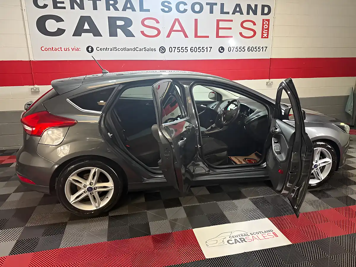 Used 2018 Ford Focus Zetec Edition Grey - Interior and Exterior details 11