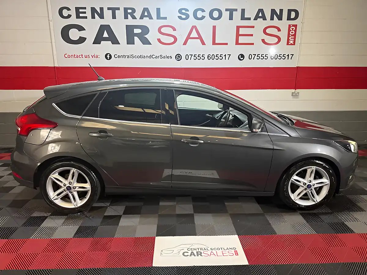 Used 2018 Ford Focus Zetec Edition Grey - Interior and Exterior details 4