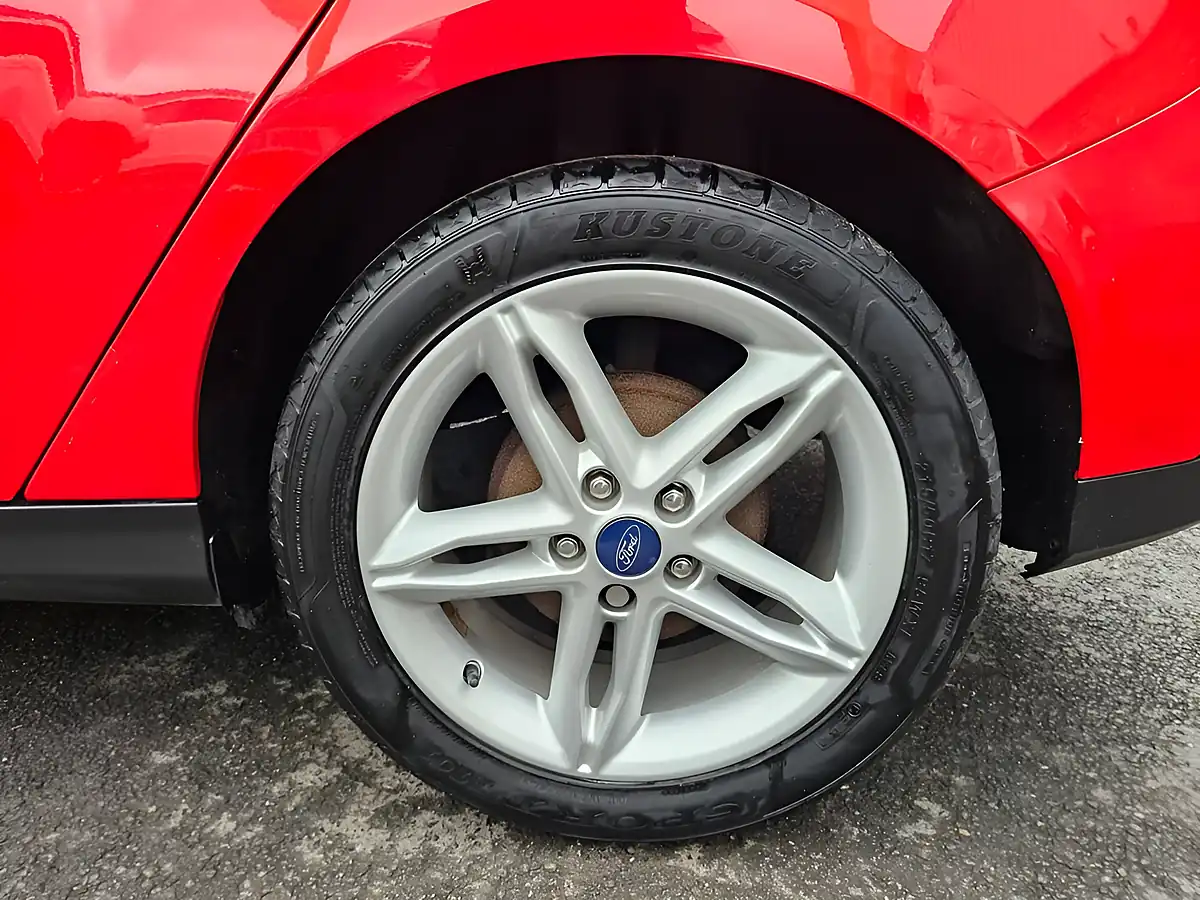 Used 2018 Ford Focus Zetec Edition Red - Interior and Exterior details 17