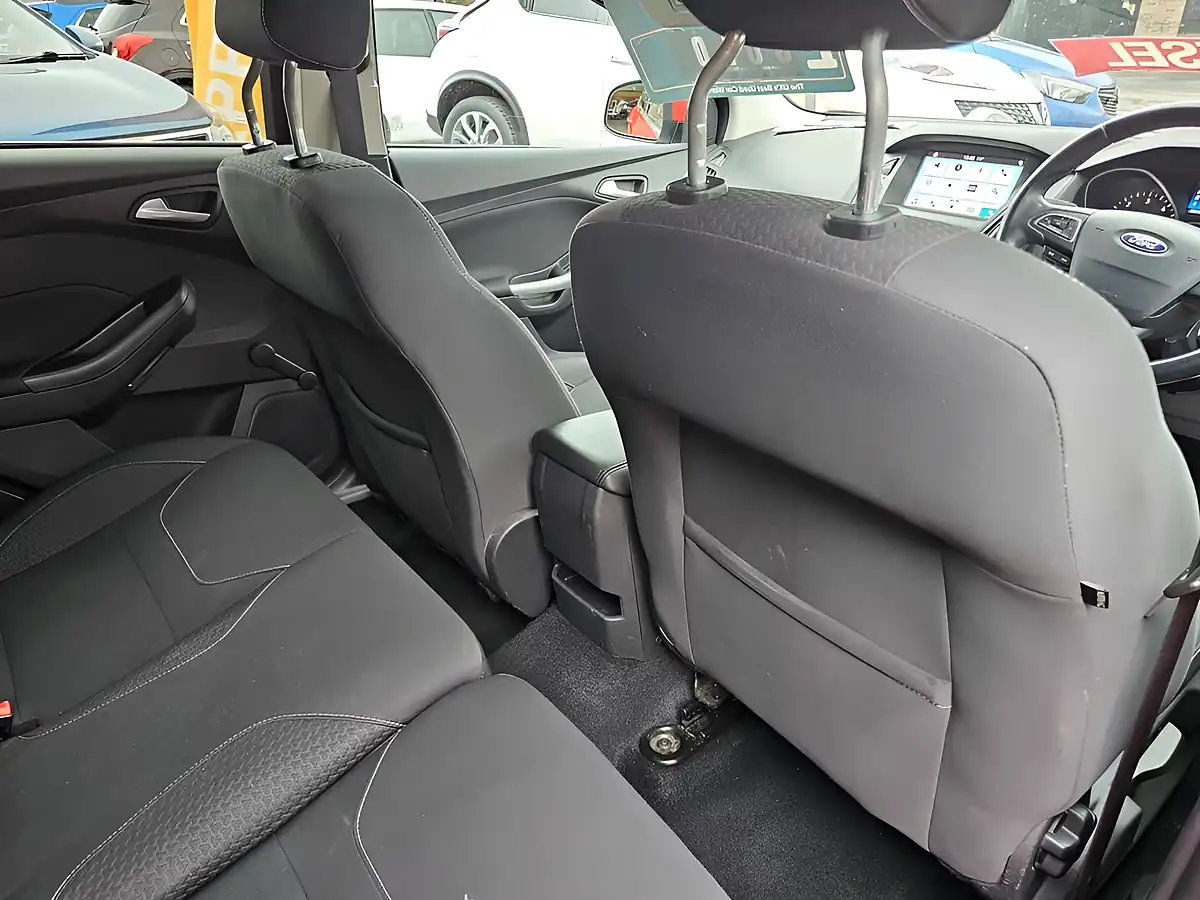 Used 2018 Ford Focus Zetec Edition Red - Interior and Exterior details 8
