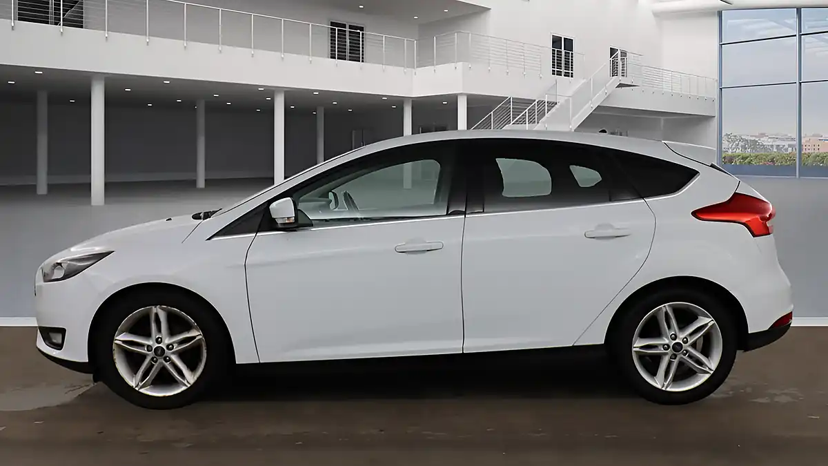 Used 2018 Ford Focus Zetec Edition White - Interior and Exterior details 6