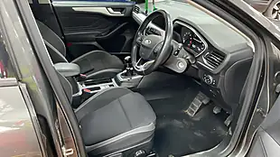 Used 2018 Ford Focus Zetec Grey - Interior and Exterior details 5