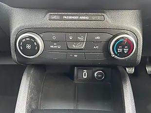 Used 2018 Ford Focus Zetec Grey - Interior and Exterior details 15