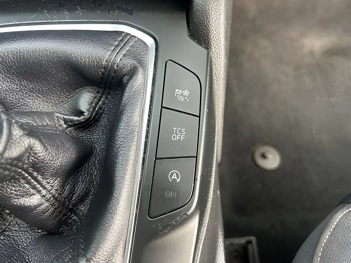 Used 2018 Ford Focus Zetec Grey - Interior and Exterior details 16