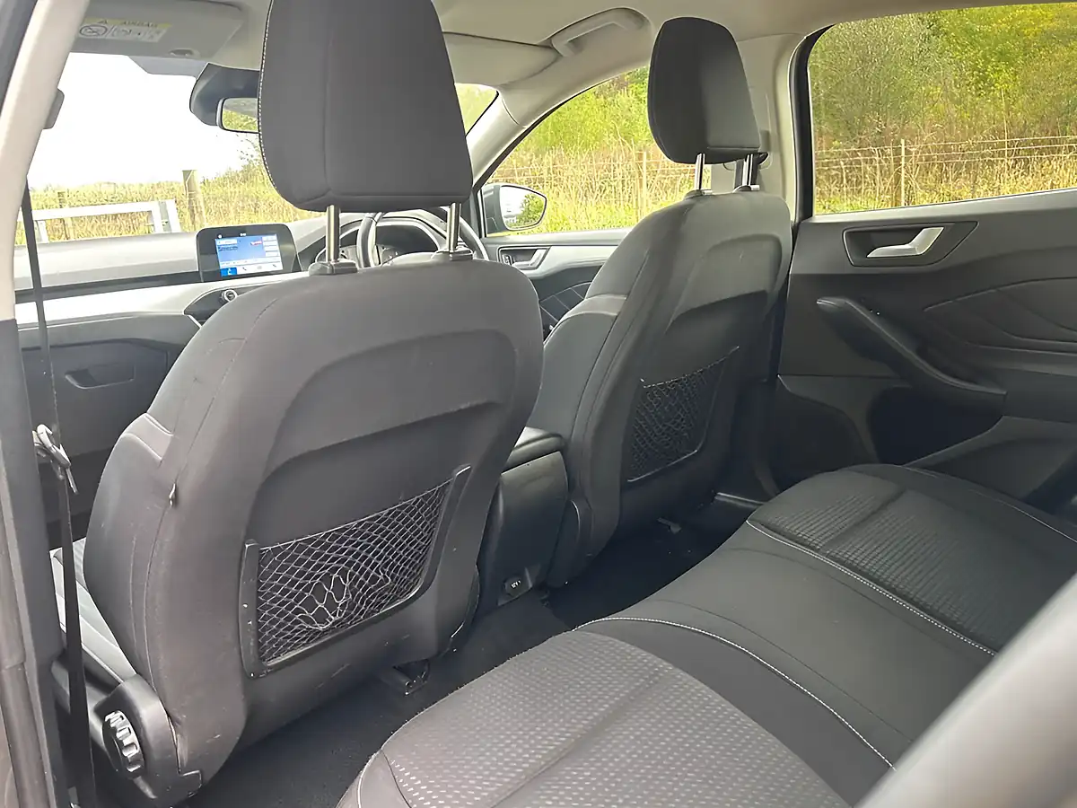 Used 2018 Ford Focus Zetec Grey - Interior and Exterior details 18