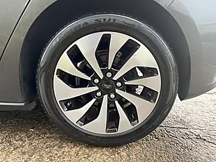 Used 2018 Ford Focus Zetec Grey - Interior and Exterior details 19