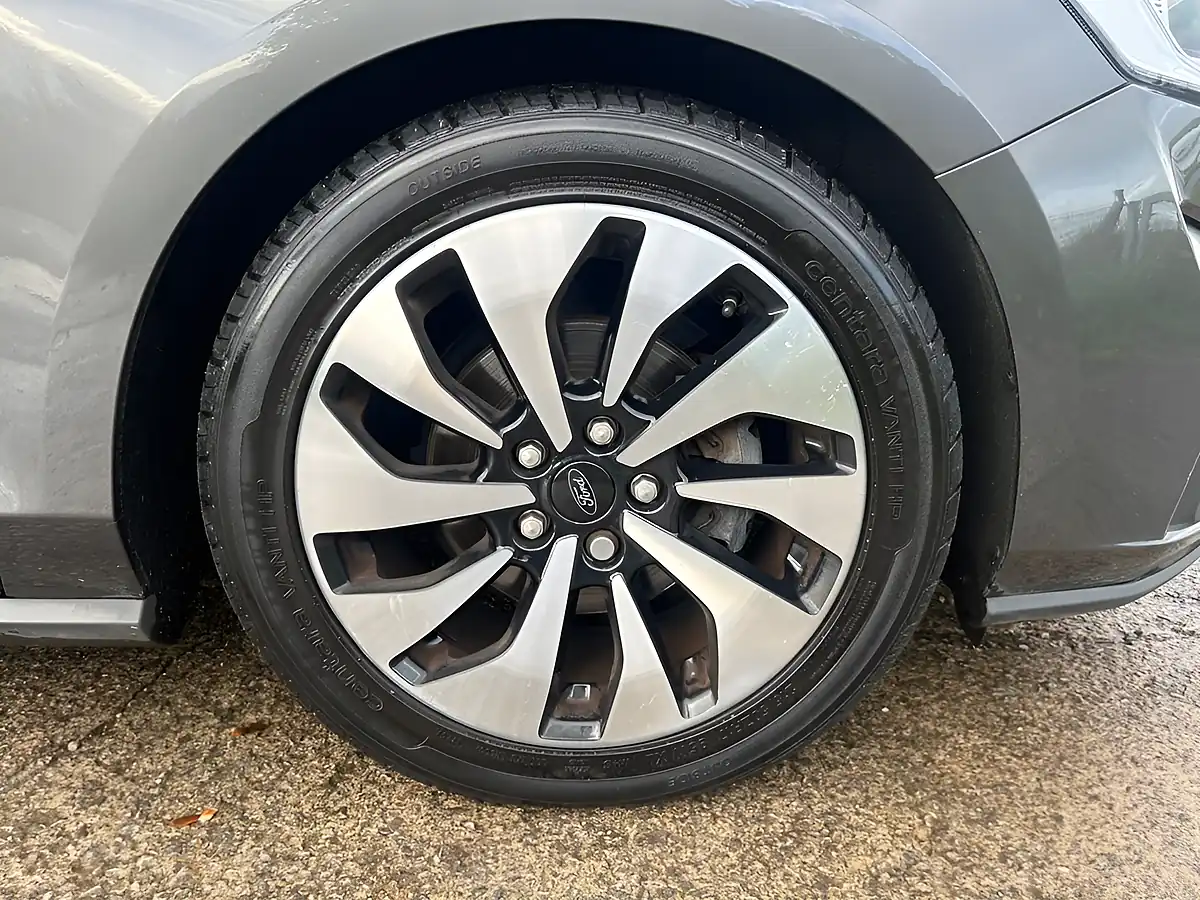 Used 2018 Ford Focus Zetec Grey - Interior and Exterior details 20