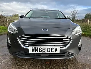 Used 2018 Ford Focus Zetec Grey - Interior and Exterior details 7