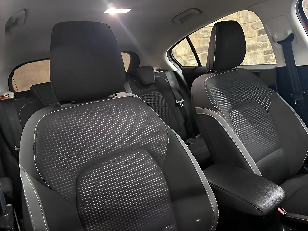 Used 2018 Ford Focus Zetec Red - Interior and Exterior details 12