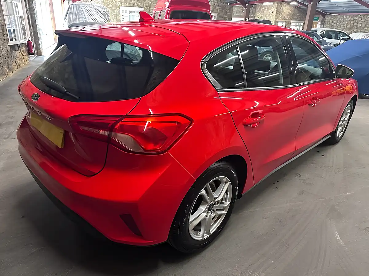 Used 2018 Ford Focus Zetec Red - Interior and Exterior details 5