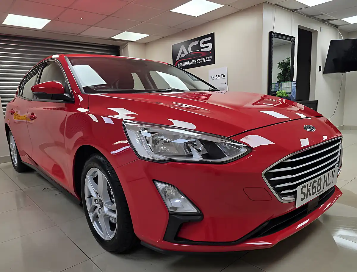 Used 2018 Ford Focus Zetec Red - Front View
