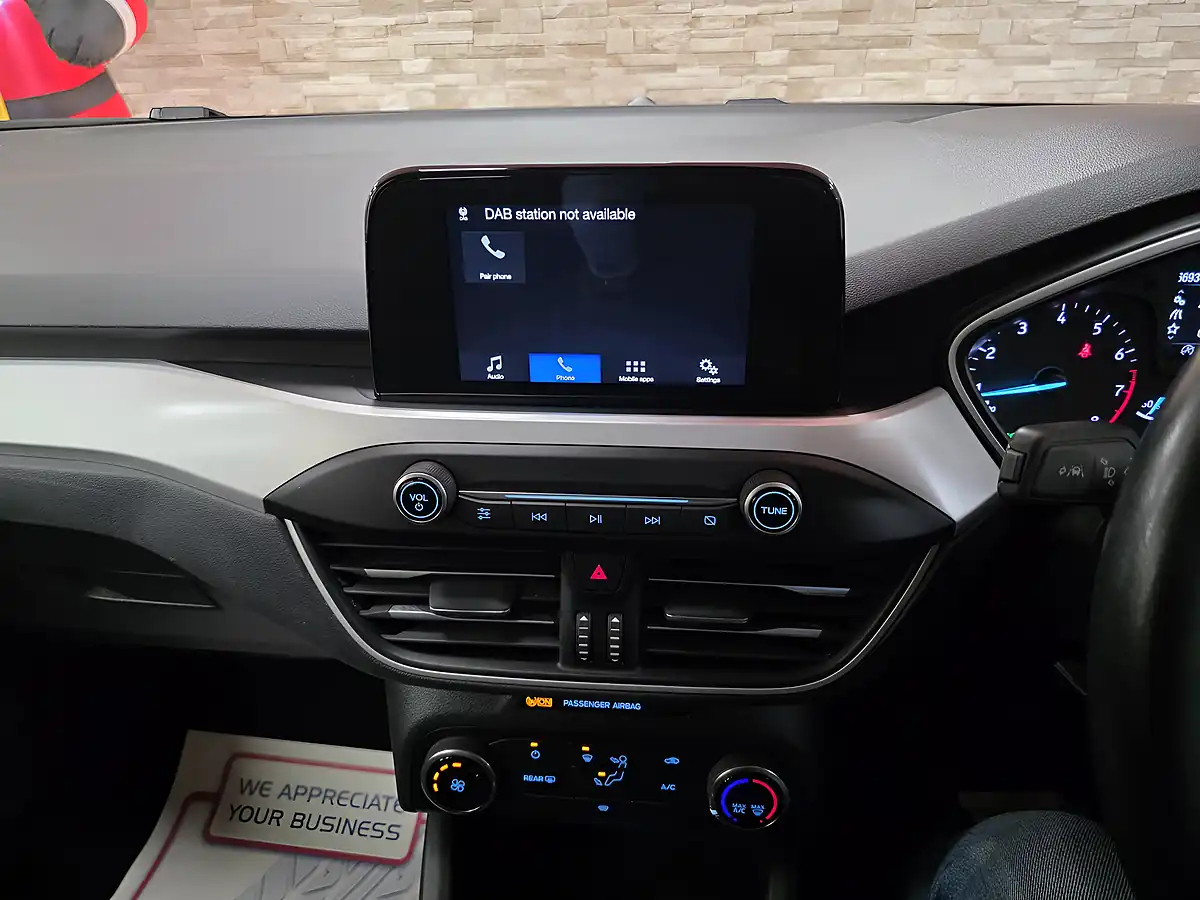 Used 2018 Ford Focus Zetec Red - Interior and Exterior details 12