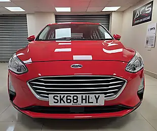 Used 2018 Ford Focus Zetec Red - Interior and Exterior details 8