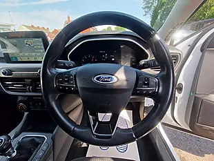 Used 2018 Ford Focus Zetec White - Interior and Exterior details 18