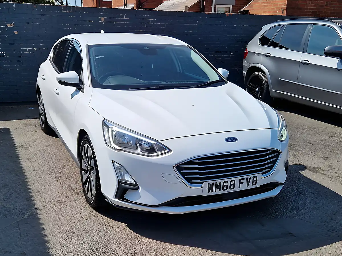 Used 2018 Ford Focus Zetec White - Interior and Exterior details 3