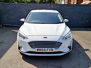 Used 2018 Ford Focus Zetec White - Interior and Exterior details 4