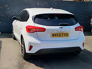 Used 2018 Ford Focus Zetec White - Interior and Exterior details 8