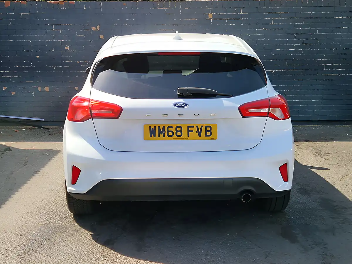 Used 2018 Ford Focus Zetec White - Interior and Exterior details 9