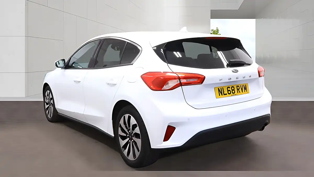 Used 2018 Ford Focus Zetec White - Front View