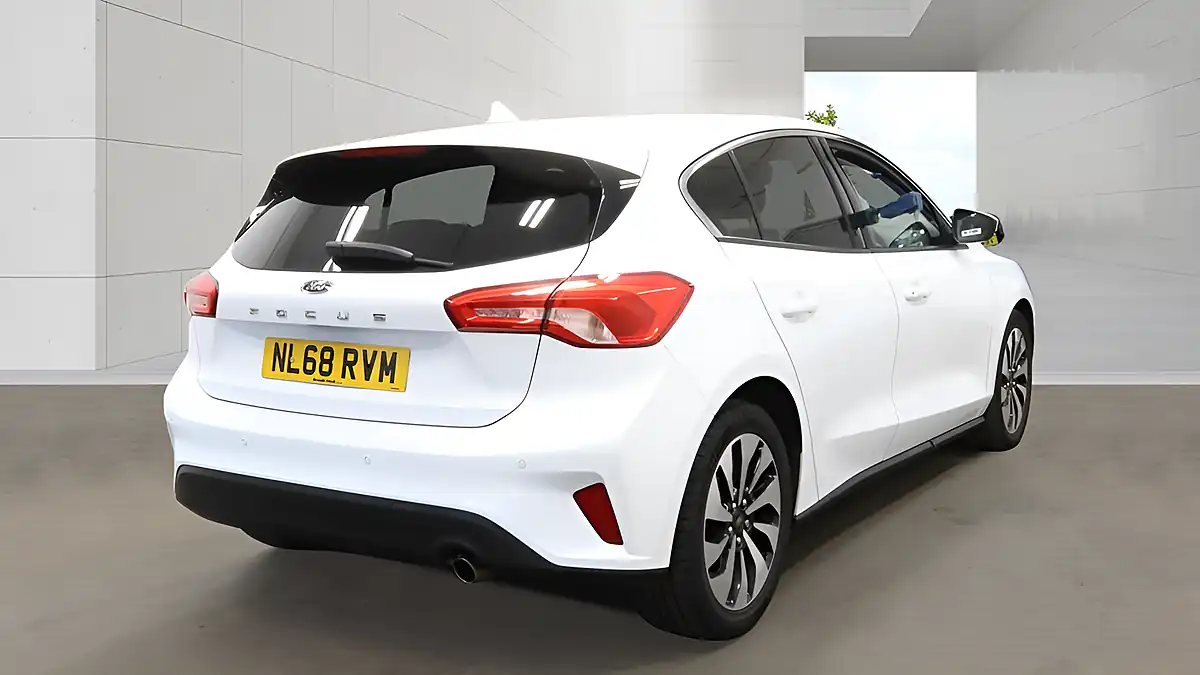 Used 2018 Ford Focus Zetec White - Interior and Exterior details 2